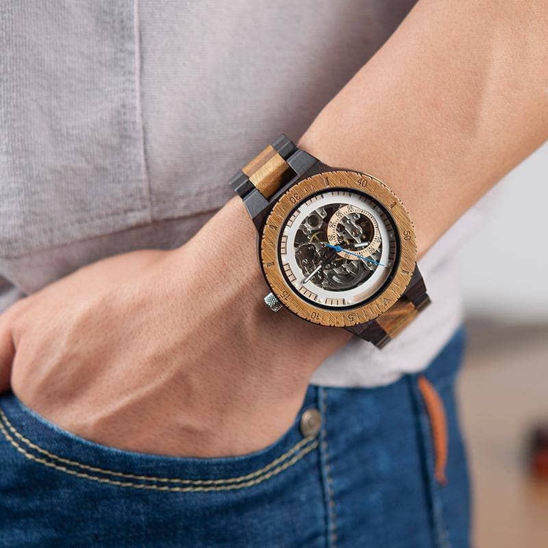 montre-bois-marron-bleue-vert-watche-heure-woodyboy-fait-main-haute-qualité-naturel-nature-cadran-temps-cuir-ecologique-eco-ecolo-bio-ecoresponsable-animaux-chêne-bambou-marque-francaise-made-in-france-homme-femme-man-woman-men-women-bijoux-luxe-tendance-beau-belle-chic-liege-rond-ronde-carré-carre-unique-intemporelle
