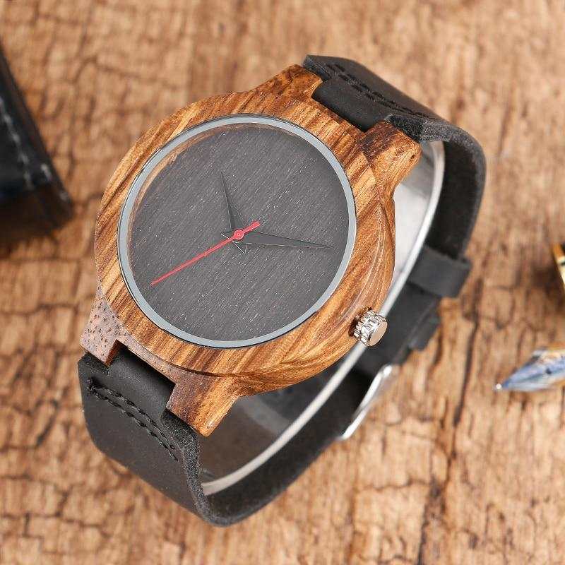 montre-bois-marron-bleue-vert-watche-heure-woodyboy-fait-main-haute-qualité-naturel-nature-cadran-temps-cuir-ecologique-eco-ecolo-bio-ecoresponsable-animaux-chêne-bambou-marque-francaise-made-in-france-homme-femme-man-woman-men-women-bijoux-luxe-tendance-beau-belle-chic-liege