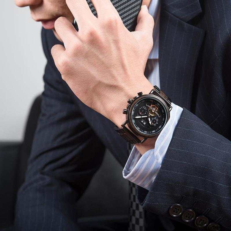 montre-bois-marron-bleue-vert-watche-heure-woodyboy-fait-main-haute-qualité-naturel-nature-cadran-temps-cuir-ecologique-eco-ecolo-bio-ecoresponsable-animaux-chêne-bambou-marque-francaise-made-in-france-homme-femme-man-woman-men-women-bijoux-luxe-tendance-beau-belle-chic-liege-rond-ronde-carré-carre-unique-intemporelle