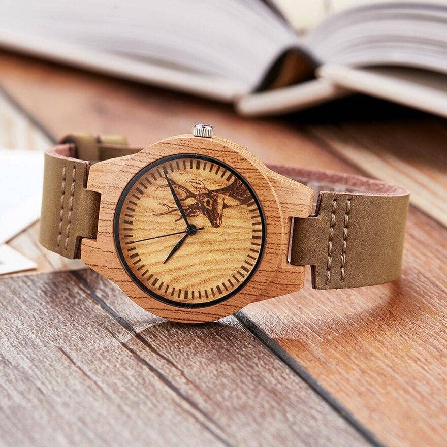 montre-bois-marron-bleue-vert-watche-heure-woodyboy-fait-main-haute-qualité-naturel-nature-cadran-temps-cuir-ecologique-eco-ecolo-bio-ecoresponsable-animaux-chêne-bambou-marque-francaise-made-in-france-homme-femme-man-woman-men-women-bijoux-luxe-tendance-beau-belle-chic-liege-rond-ronde-carré-carre-unique-intemporelle