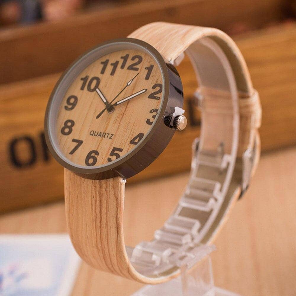 montre-bois-marron-bleue-vert-watche-heure-woodyboy-fait-main-haute-qualité-naturel-nature-cadran-temps-cuir-ecologique-eco-ecolo-bio-ecoresponsable-animaux-chêne-bambou-marque-francaise-made-in-france-homme-femme-man-woman-men-women-bijoux-luxe-tendance-beau-belle-chic-liege-rond-ronde-carré-carre-unique-intemporelle