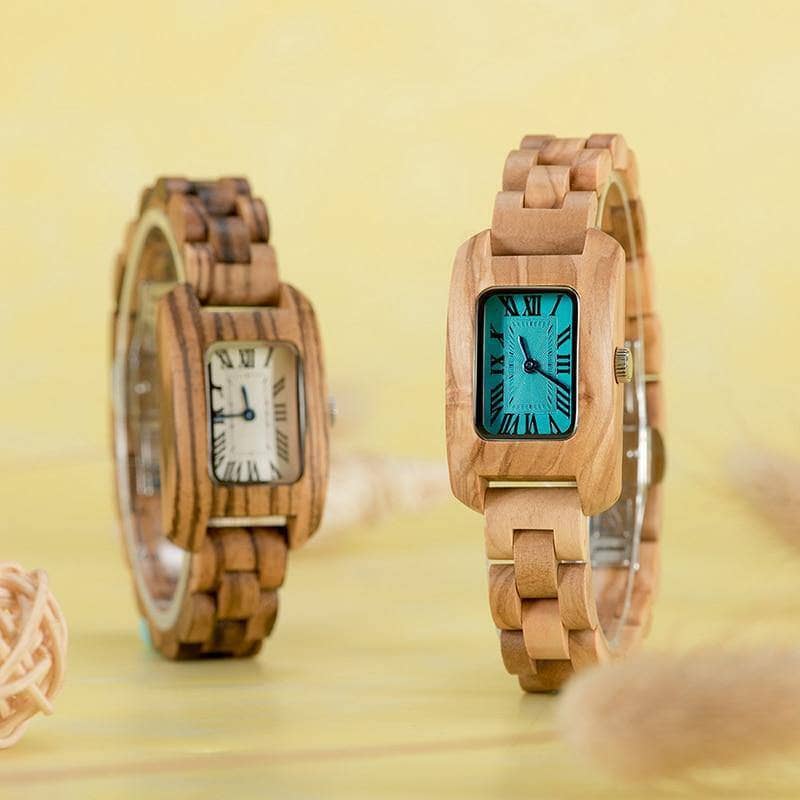 montre-bois-marron-bleue-vert-watche-heure-woodyboy-fait-main-haute-qualité-naturel-nature-cadran-temps-cuir-ecologique-eco-ecolo-bio-ecoresponsable-animaux-chêne-bambou-marque-francaise-made-in-france-homme-femme-man-woman-men-women-bijoux-luxe-tendance-beau-belle-chic-liege-rond-ronde-carré-carre-unique-intemporelle