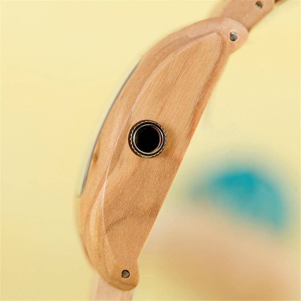 montre-bois-marron-bleue-vert-watche-heure-woodyboy-fait-main-haute-qualité-naturel-nature-cadran-temps-cuir-ecologique-eco-ecolo-bio-ecoresponsable-animaux-chêne-bambou-marque-francaise-made-in-france-homme-femme-man-woman-men-women-bijoux-luxe-tendance-beau-belle-chic-liege-rond-ronde-carré-carre-unique-intemporelle