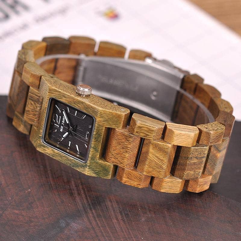 montre-bois-marron-bleue-vert-watche-heure-woodyboy-fait-main-haute-qualité-naturel-nature-cadran-temps-cuir-ecologique-eco-ecolo-bio-ecoresponsable-animaux-chêne-bambou-marque-francaise-made-in-france-homme-femme-man-woman-men-women-bijoux-luxe-tendance-beau-belle-chic-liege-rond-ronde-carré-carre-unique-intemporelle